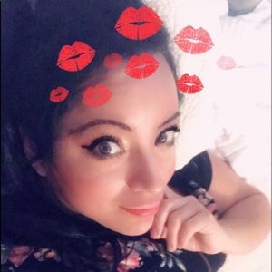 Meet your Posher, Karina